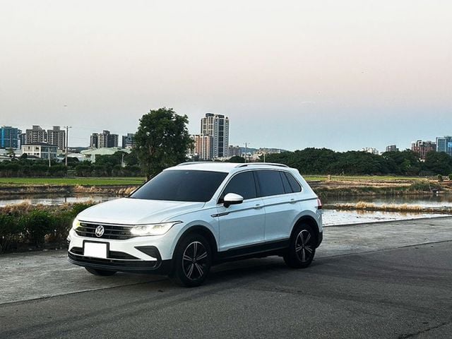 21年VW TIGUAN 1.5一手車 原鈑件  原廠保固中 無事故 無泡水  全額貸 低利率 免頭款  第1張相片