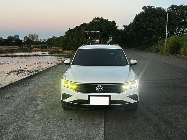 21年VW TIGUAN 1.5一手車 原鈑件  原廠保固中 無事故 無泡水  全額貸 低利率 免頭款  第3張相片