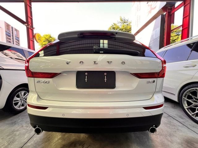 B5 AWD 不只是一台豪華休旅，更是把「安全、質感、科技」做到極致的北歐代表作 H.K音響 ACC跟車 360環景  第4張相片