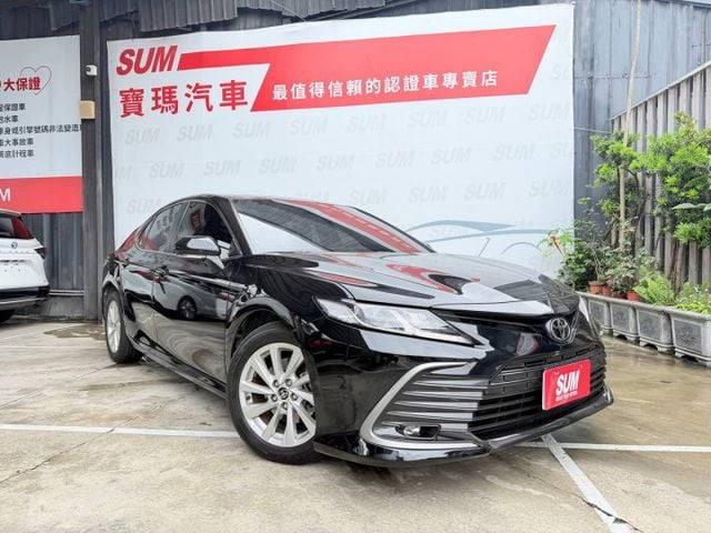 精裝豪華版 Camry不只是代步工具，更是「安心與耐用」的代名詞。 動力順暢、省油好養，空間寬敞舒適  第1張相片