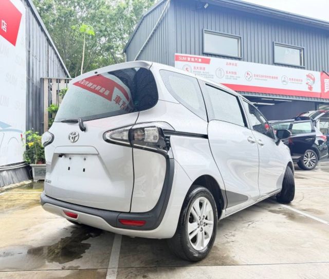 5人精典版 家庭用車、接送小孩、載貨創業 一台Sienta 全部搞定！  第2張相片
