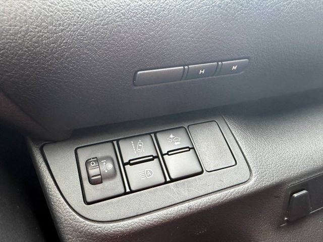 5人精典版 家庭用車、接送小孩、載貨創業 一台Sienta 全部搞定！  第9張相片