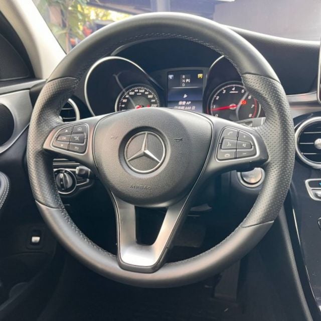Avantgarde 不到國產新車的價格，就能入主 Mercedes-Benz 經典豪華房車  第11張相片