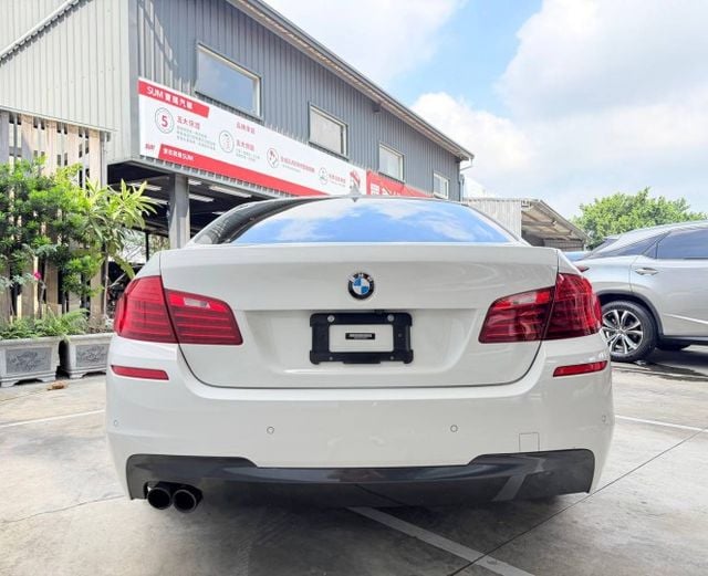 BMW 528i M Sport 適合喜愛 BMW 操控感、重視座艙質感，同時希望兼具日常舒適與運動風格的車主。  第4張相片