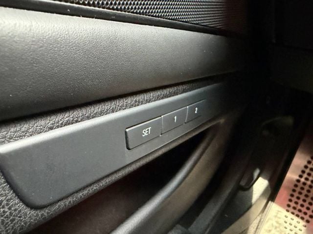 BMW 528i M Sport 適合喜愛 BMW 操控感、重視座艙質感，同時希望兼具日常舒適與運動風格的車主。  第11張相片