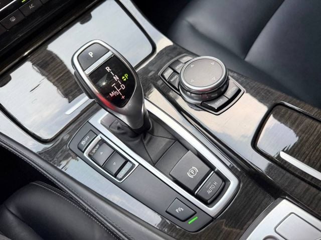 BMW 528i M Sport 適合喜愛 BMW 操控感、重視座艙質感，同時希望兼具日常舒適與運動風格的車主。  第17張相片