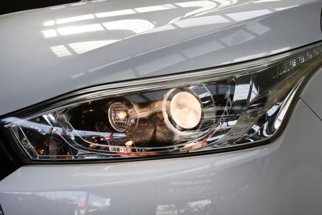 免30萬超值入主~豐田大鴨鴨~定期保養~升級高級安卓機~導航+CarPlay+行車紀錄+藍芽影音滿配~全車原鈑件~可貸款  第20張相片