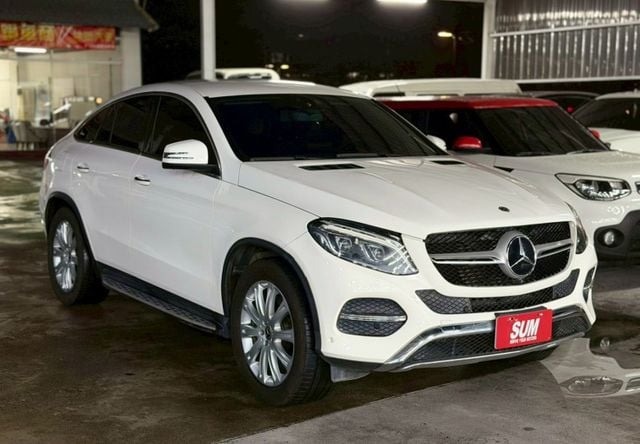 GLE350d 4MATIC ✅AEB自動煞車✅LED頭燈✅360環景✅雙區恆溫✅盲點偵測✅雙邊電動/記憶座椅✅換檔撥片  第2張相片