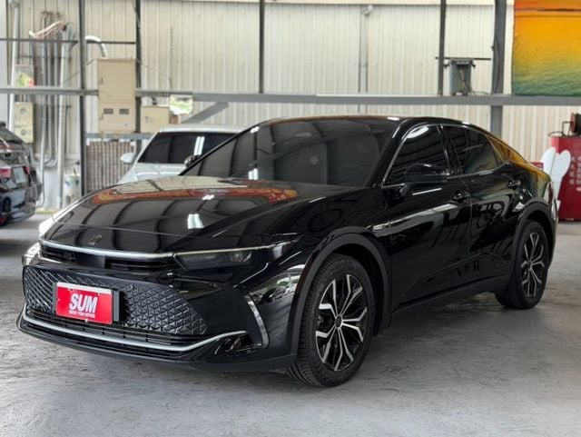 ✅貴族版✅ACC跟車✅AEB自動煞車✅車道維持輔助✅車道偏離警示✅抬頭顯示✅360環景✅衛星導航✅盲點偵測✅斜坡起步輔助  第1張相片