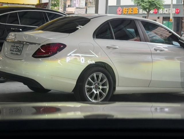 ✅貴族版✅ACC跟車✅AEB自動煞車✅車道維持輔助✅車道偏離警示✅抬頭顯示✅360環景✅衛星導航✅盲點偵測✅斜坡起步輔助  第17張相片
