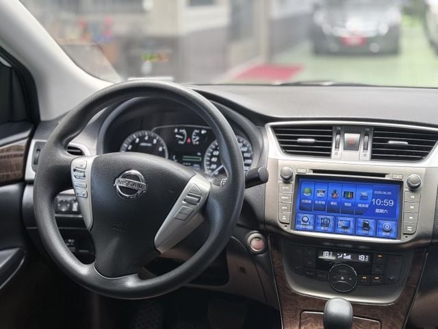 【線上影音賞車請點我】代步車也能有大享受，空間大，全方位配備，車況極佳免整理，即買即享受，現正優惠中！  第11張相片