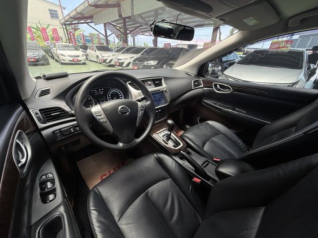 【線上影音賞車請點我】代步車也能有大享受，空間大，全方位配備，車況極佳免整理，即買即享受，現正優惠中！  第14張相片
