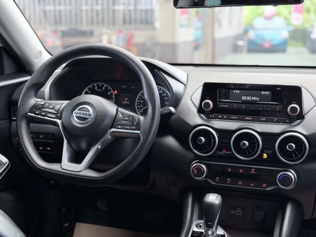 【線上影音賞車請點我】俐落轎跑外型，限時特惠，比ALTIS更好的選擇，全車定期保養無待修，原漆原鈑件，新車狀態，非常優秀  第11張相片