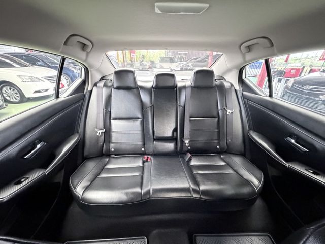 【線上影音賞車請點我】俐落轎跑外型，限時特惠，比ALTIS更好的選擇，全車定期保養無待修，原漆原鈑件，新車狀態，非常優秀  第16張相片