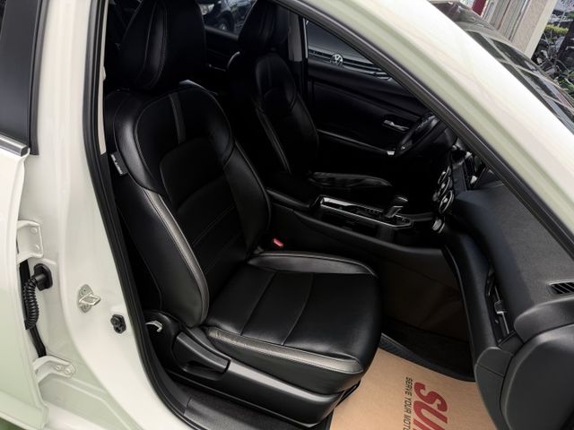 【線上影音賞車請點我】俐落轎跑外型，限時特惠，比ALTIS更好的選擇，全車定期保養無待修，原漆原鈑件，新車狀態，非常優秀  第18張相片