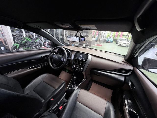 【線上影音賞車請點我】稀有美車，CROSSOVER九安版，省油大空間，車況如新，全網我最便宜，絕無第二  第15張相片
