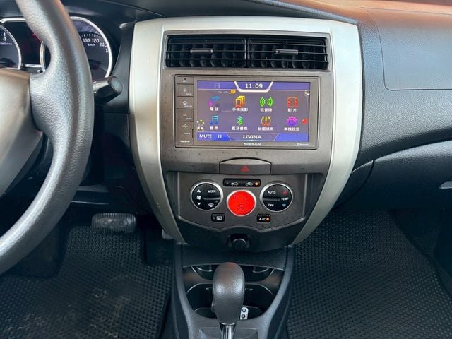 NISSAN日產 LIVINA  第15張相片