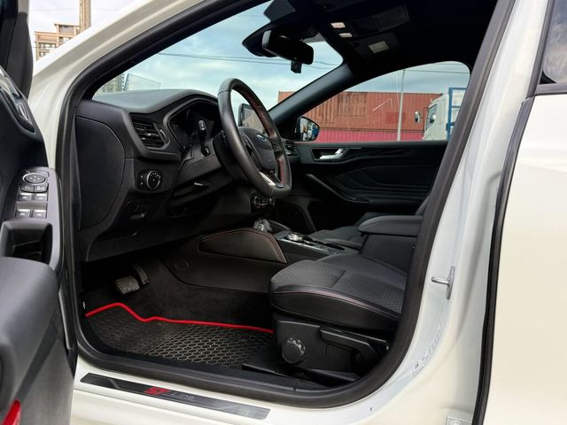 FORD福特 FOCUS  第11張相片