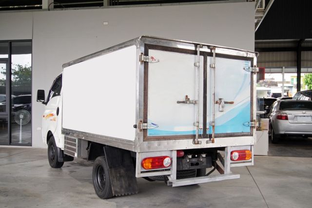 『渦輪柴油引擎❖-25度C 冷凍車廂』6速手排 貨車｜冷暖空調｜霧燈｜後視鏡倒車顯影｜ABS｜車身穩定系統  第3張相片