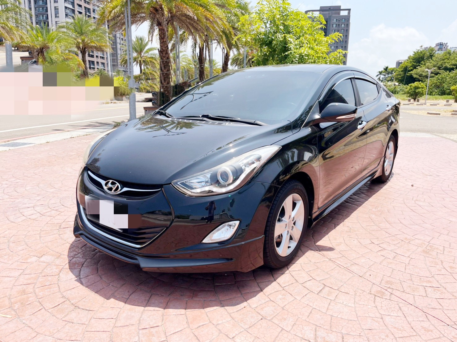 頂級稀有極光-2013年-現代Elantra-1.8 -鴻毅汽車附設保修廠-安全把關-在地誠信經營.值得你信賴  第4張相片