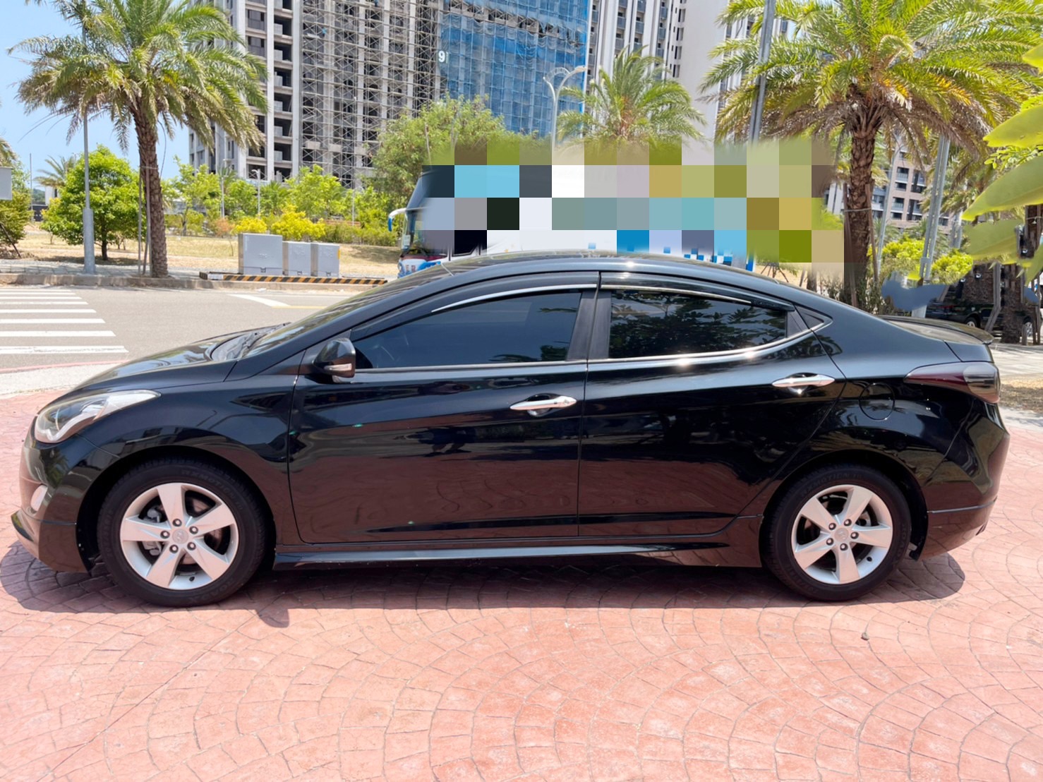 頂級稀有極光-2013年-現代Elantra-1.8 -鴻毅汽車附設保修廠-安全把關-在地誠信經營.值得你信賴  第7張相片