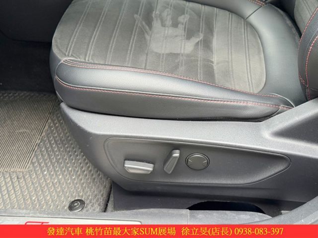 福特 KUGA ST-LINE 2020年 2.0 藍 8083  第6張相片