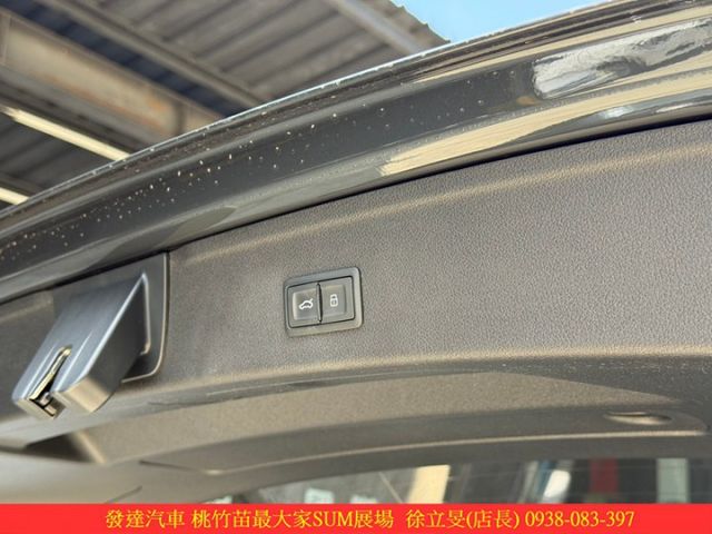 AUDI A4 2018年10月 2.0 深灰 3122 順  第19張相片
