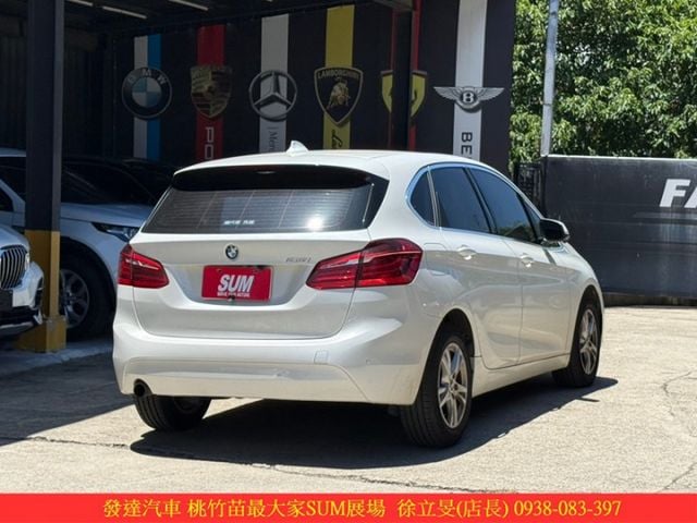 BMW 218I AT 2016年 1.5 白 2598 TCBU  第17張相片