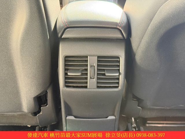 BENZ B200 2017年 1.6 黑 7876 順  第10張相片