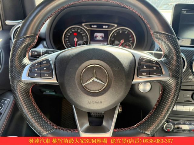 BENZ B200 2017年 1.6 黑 7876 順  第13張相片
