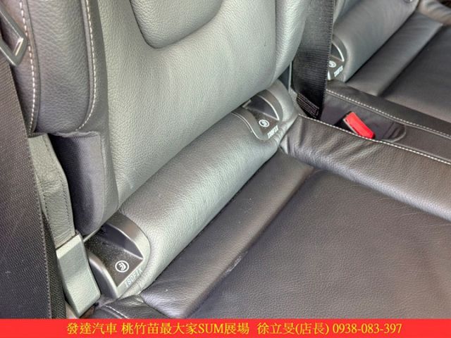 BENZ V250D 2017年 2.1 銀 6899 TCBU  第10張相片