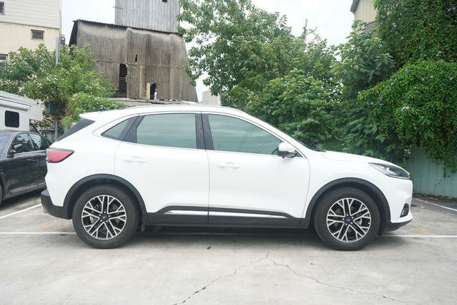 FORD福特 KUGA  第3張相片