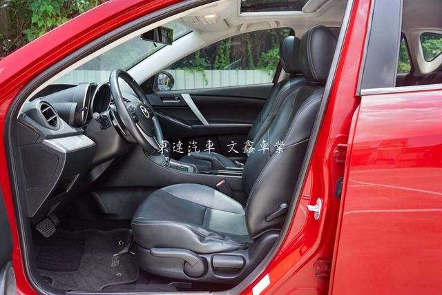 MAZDA馬自達 MAZDA 3  第9張相片