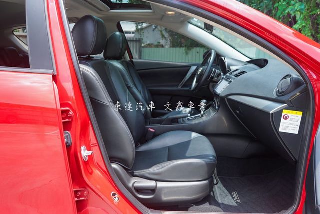 MAZDA馬自達 MAZDA 3  第13張相片