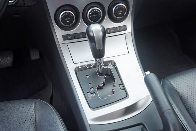 MAZDA馬自達 MAZDA 3  第17張相片