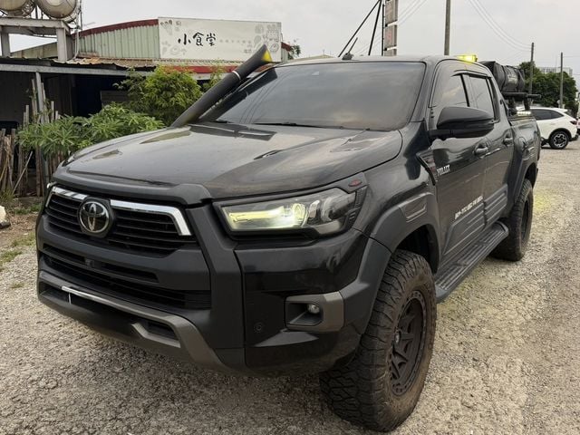 TOYOTA豐田 HILUX  第1張相片
