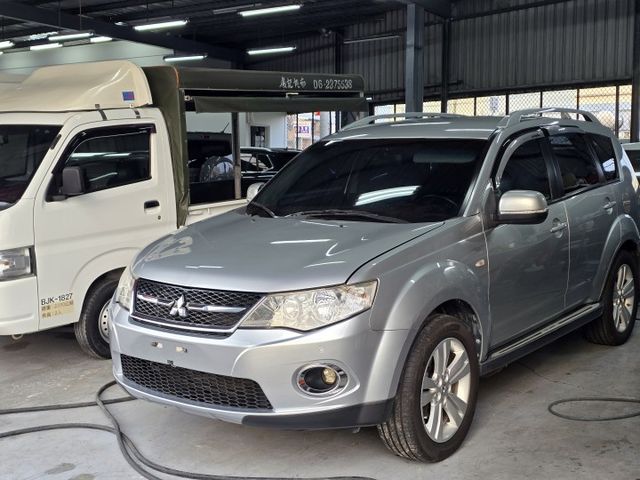 超美4WD~ 車輛整備中....  第2張相片