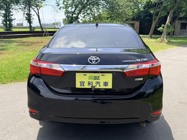 TOYOTA豐田 ALTIS  第4張相片