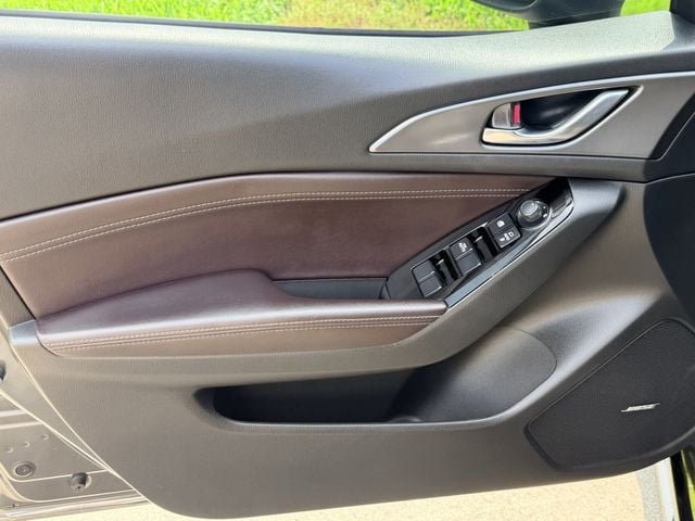 MAZDA馬自達 MAZDA 3  第9張相片