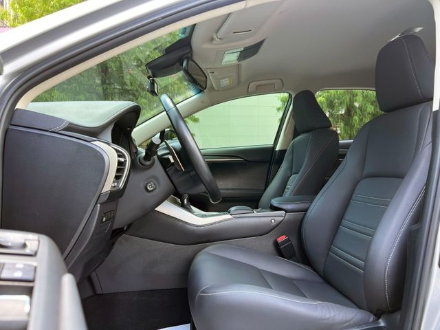 Lexus  NX  第6張相片