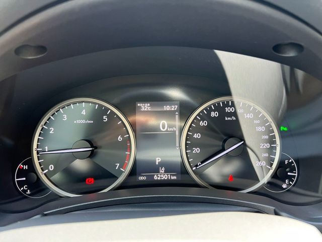 Lexus  NX  第11張相片