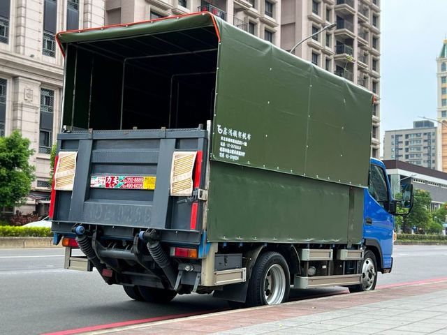 Mitsubishi  Canter  第3張相片