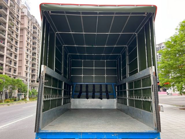 Mitsubishi  Canter  第7張相片