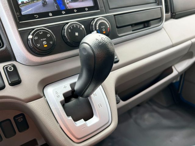 Mitsubishi  Canter  第17張相片