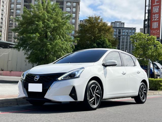 Nissan  Tiida  第1張相片