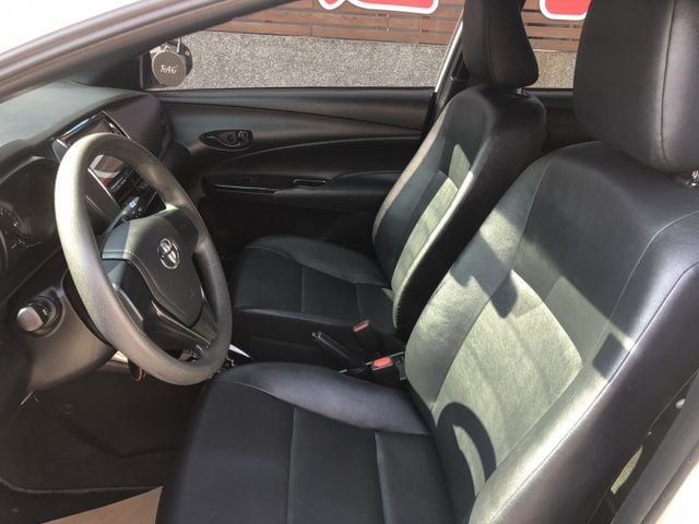 一手車 鈑件原 里程保證 豪華版 ABS 尋跡防滑 15吋鋁圈 七安 小車大空間 CP值高 妥善率好 省油 認證車有保固  第10張相片