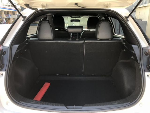 一手車 鈑件原 里程保證 豪華版 ABS 尋跡防滑 15吋鋁圈 七安 小車大空間 CP值高 妥善率好 省油 認證車有保固  第13張相片