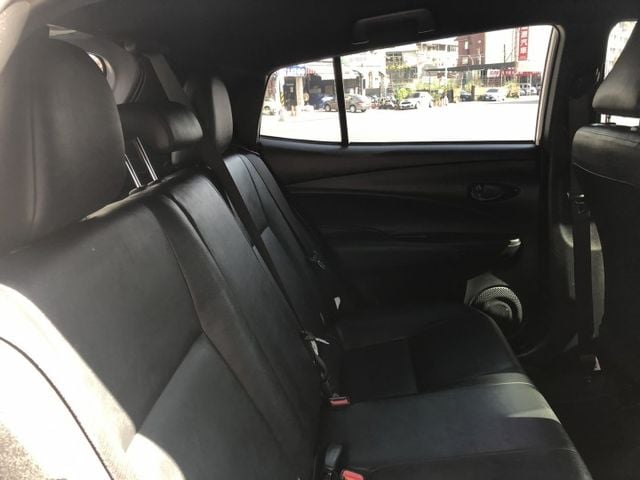 一手車 鈑件原 里程保證 豪華版 ABS 尋跡防滑 15吋鋁圈 七安 小車大空間 CP值高 妥善率好 省油 認證車有保固  第14張相片