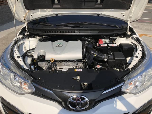 一手車 鈑件原 里程保證 豪華版 ABS 尋跡防滑 15吋鋁圈 七安 小車大空間 CP值高 妥善率好 省油 認證車有保固  第20張相片