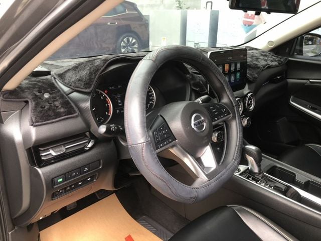 中階版 一手車 里程保證  有加裝全車環景 電子後視鏡 I-KEY遙控啟動 Apple CarPlay 認證車 有保固  第8張相片